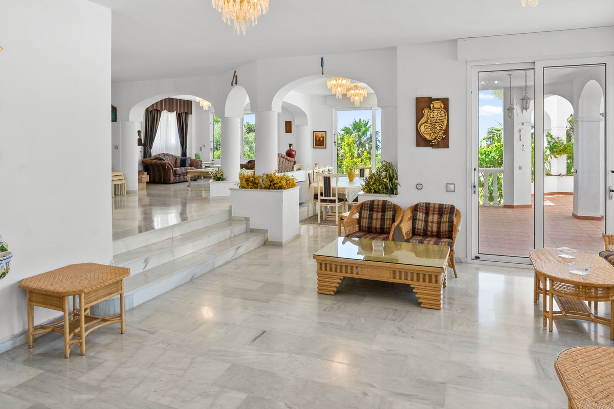 5 Bed Townhouse for sale in Torrequebrada Costa Del Sol, Málaga, Spain
