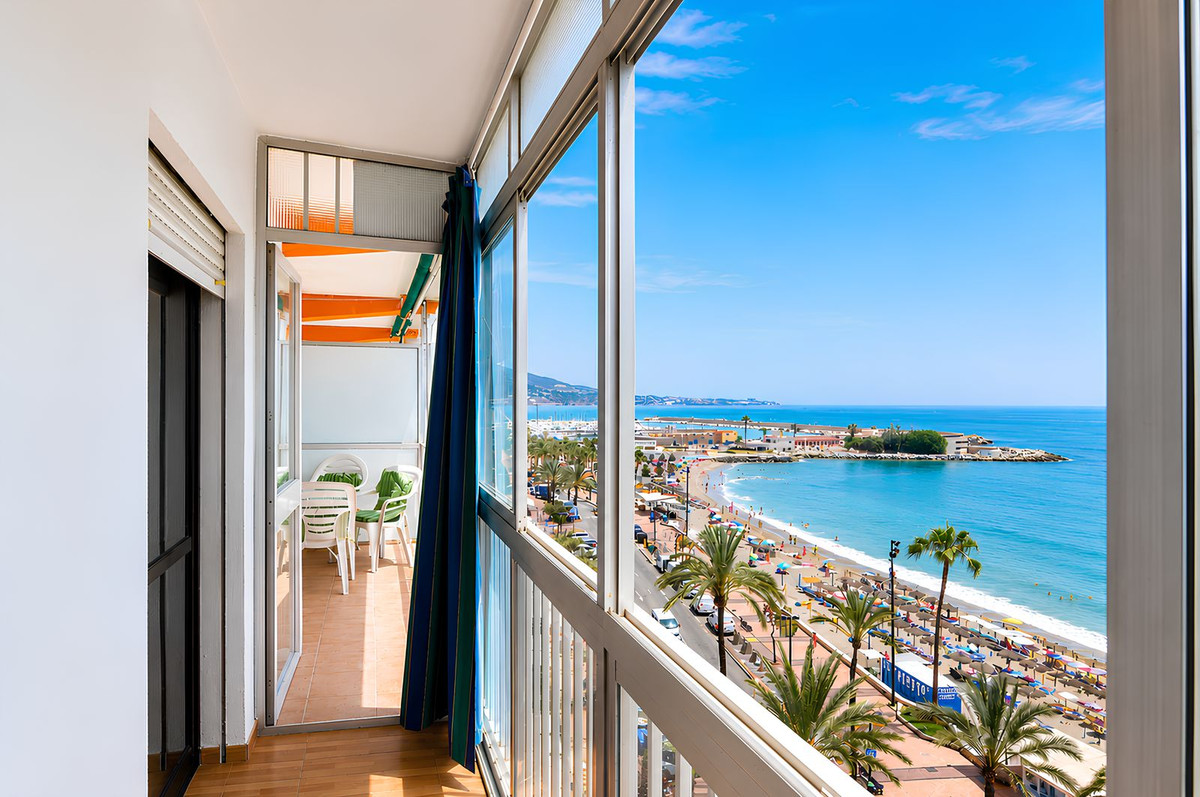 2 Bed Apartment for sale in Fuengirola Costa Del Sol, Málaga, Spain