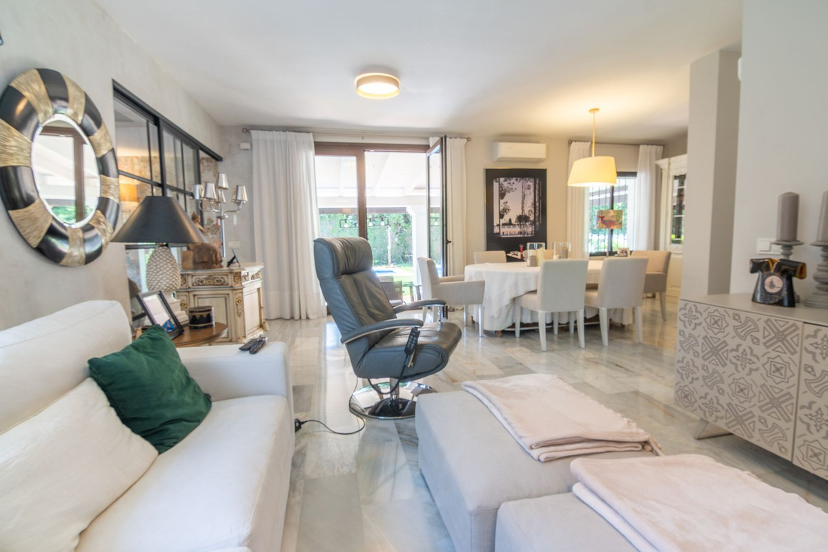 3 Bed Townhouse for sale in Estepona Costa Del Sol, Málaga, Spain