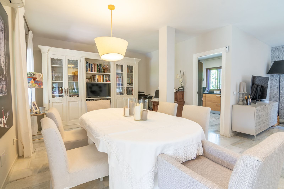 3 Bed Townhouse for sale in Estepona Costa Del Sol, Málaga, Spain