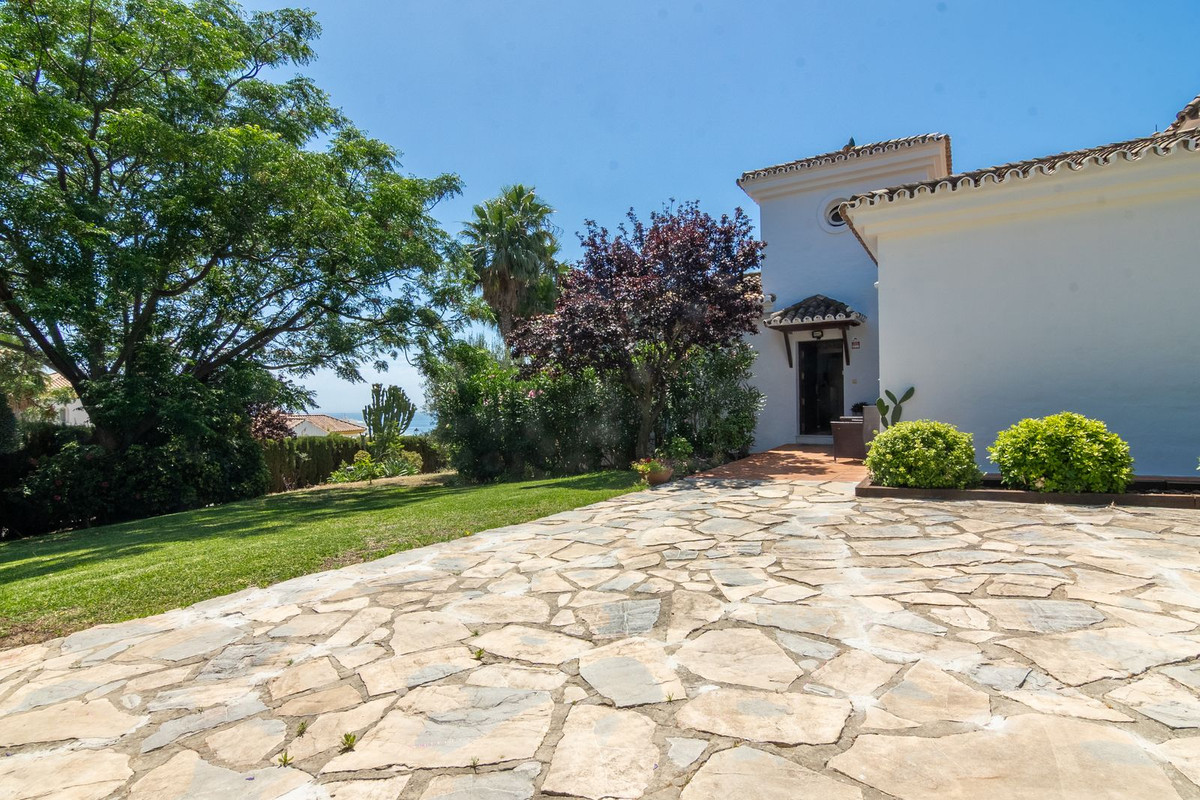 3 Bed Townhouse for sale in Estepona Costa Del Sol, Málaga, Spain
