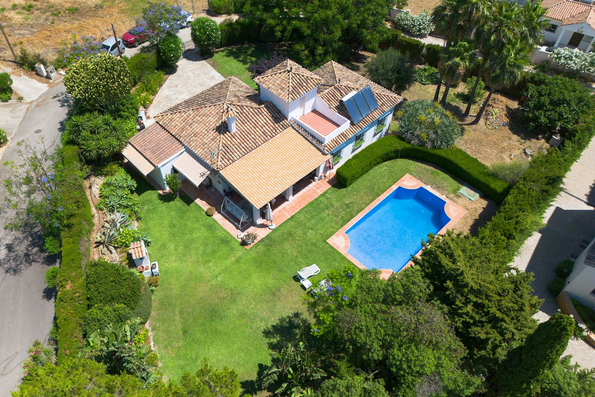 3 Bed Townhouse for sale in Estepona Costa Del Sol, Málaga, Spain
