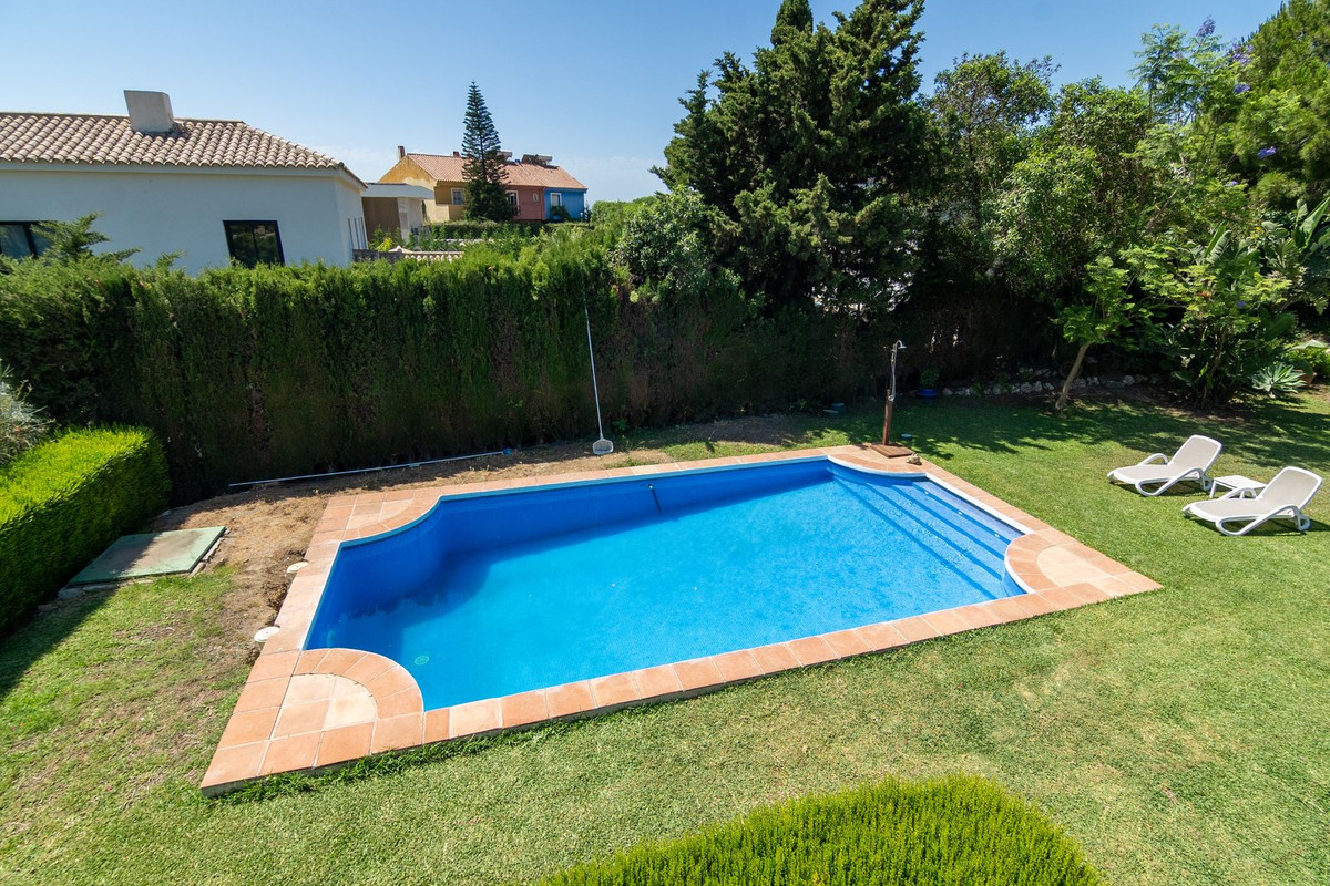 3 Bed Townhouse for sale in Estepona Costa Del Sol, Málaga, Spain