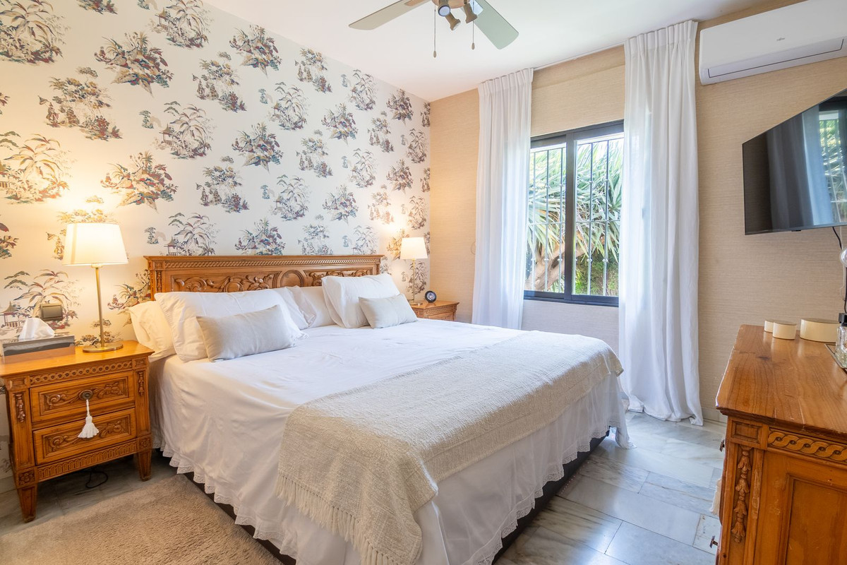 3 Bed Townhouse for sale in Estepona Costa Del Sol, Málaga, Spain