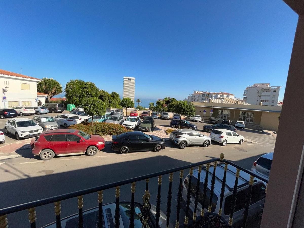 2 Bed Townhouse for sale in Estepona Costa Del Sol, Málaga, Spain