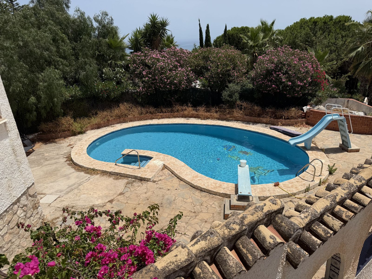 4 Bed Townhouse for sale in Benalmadena Costa Del Sol, Málaga, Spain