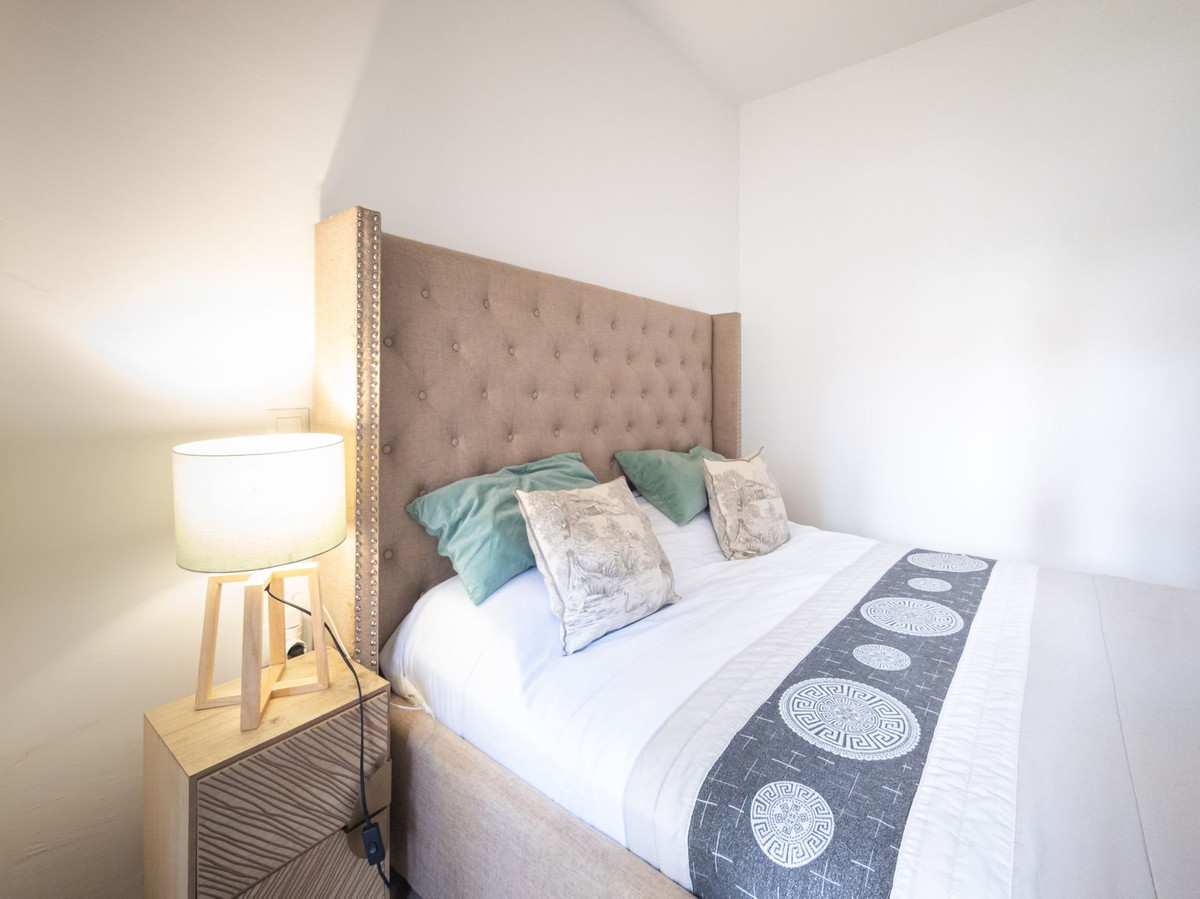 2 Bed Apartment for sale in Guadalmina Alta Costa Del Sol, Málaga, Spain
