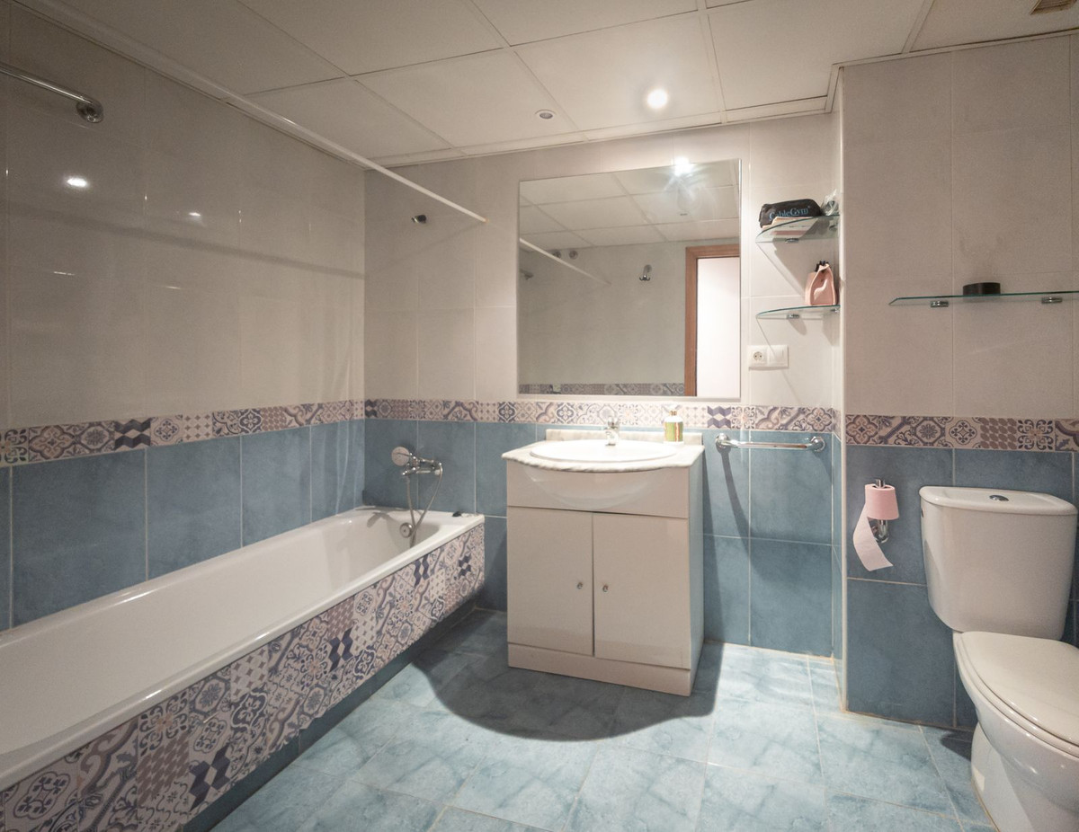2 Bed Apartment for sale in Guadalmina Alta Costa Del Sol, Málaga, Spain