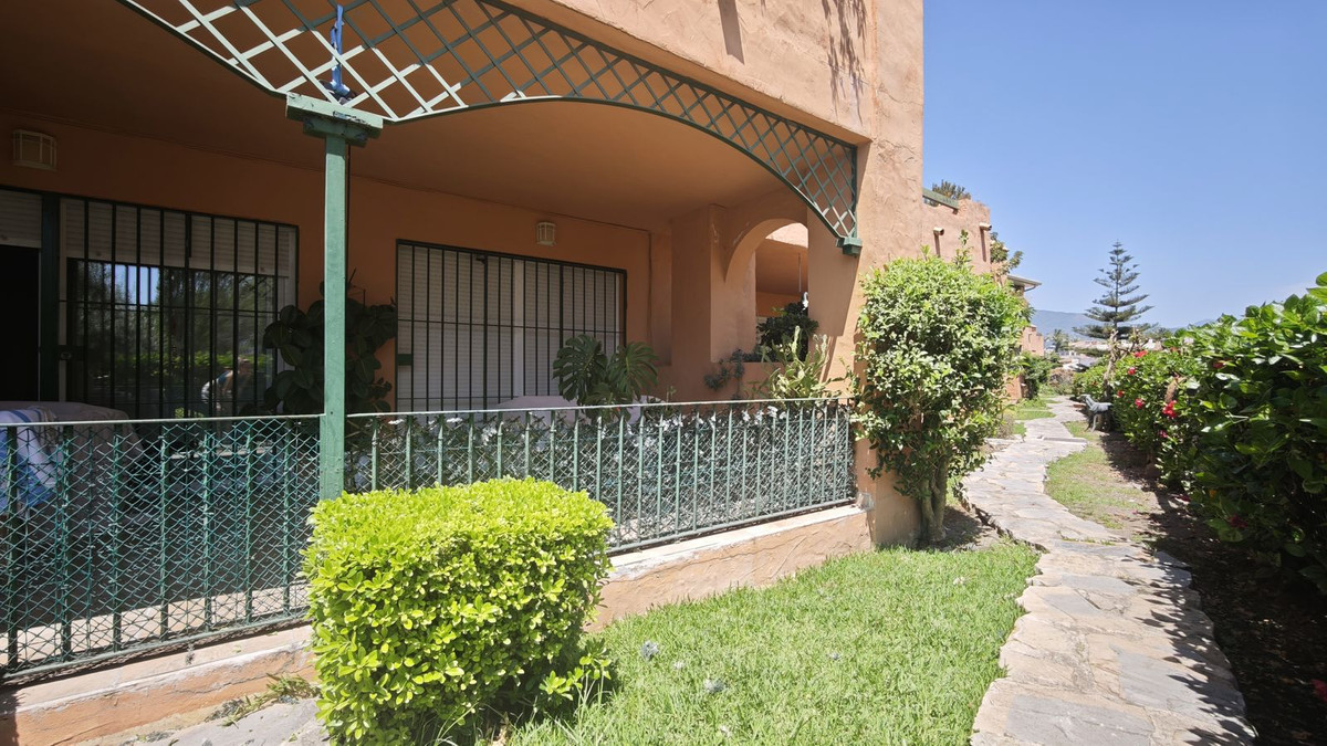 2 Bed Apartment for sale in Guadalmina Alta Costa Del Sol, Málaga, Spain