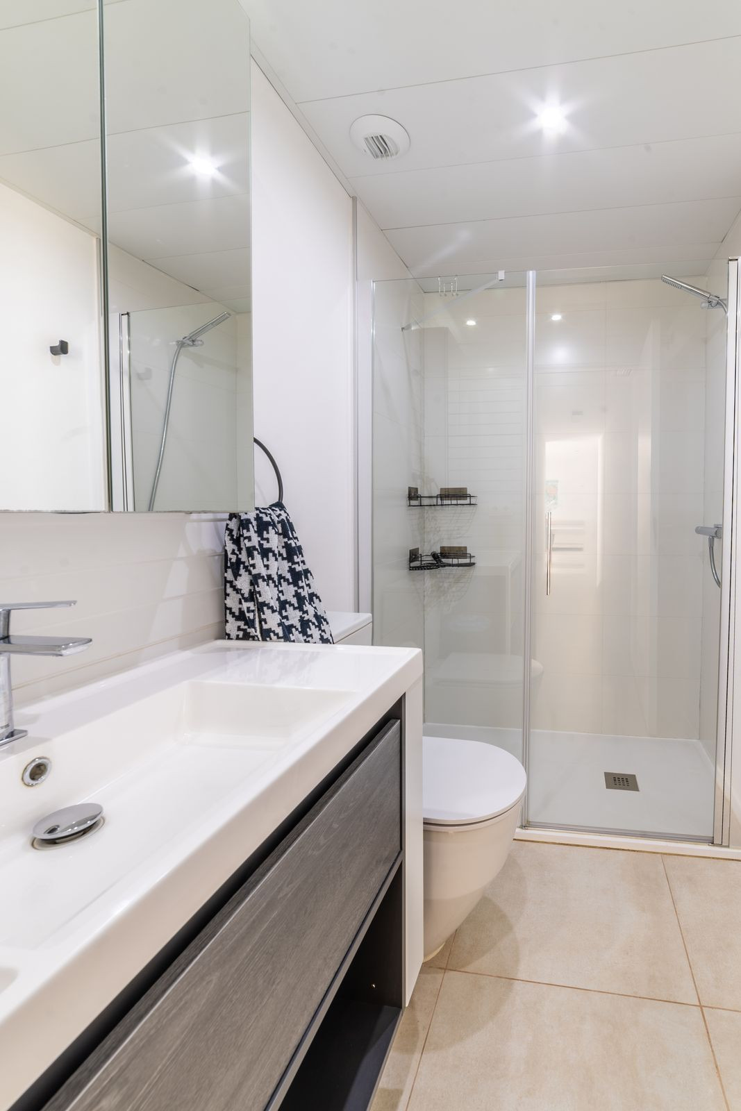 3 Bed Apartment for sale in La Cala De Mijas Costa Del Sol, Málaga, Spain