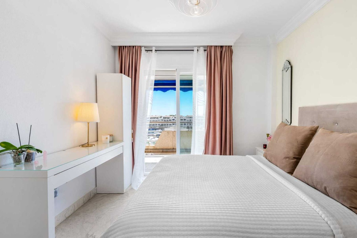 2 Bed Apartment for sale in Puerto Banús Costa Del Sol, Málaga, Spain