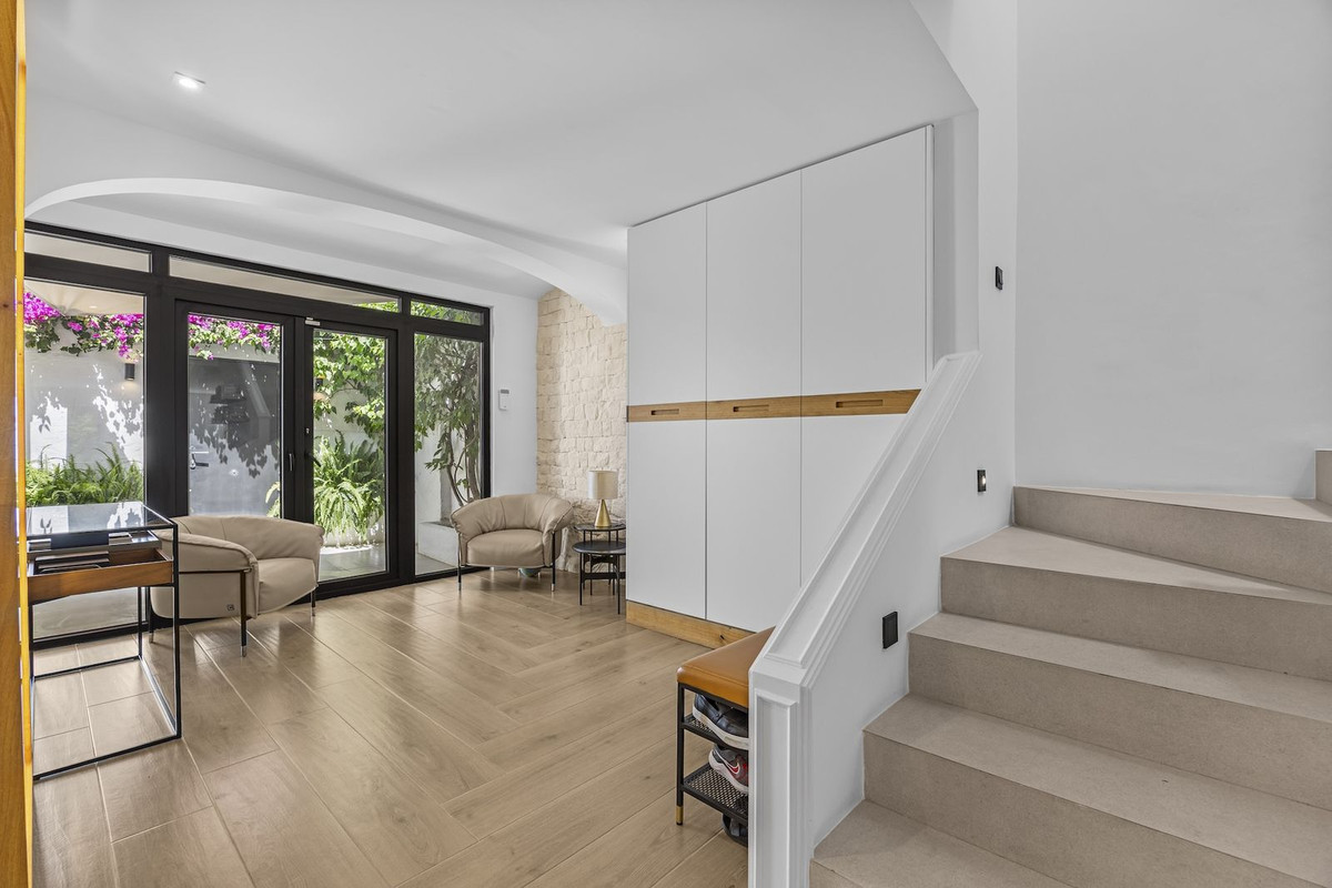 3 Bed Townhouse for sale in Nueva Andalucía Costa Del Sol, Málaga, Spain