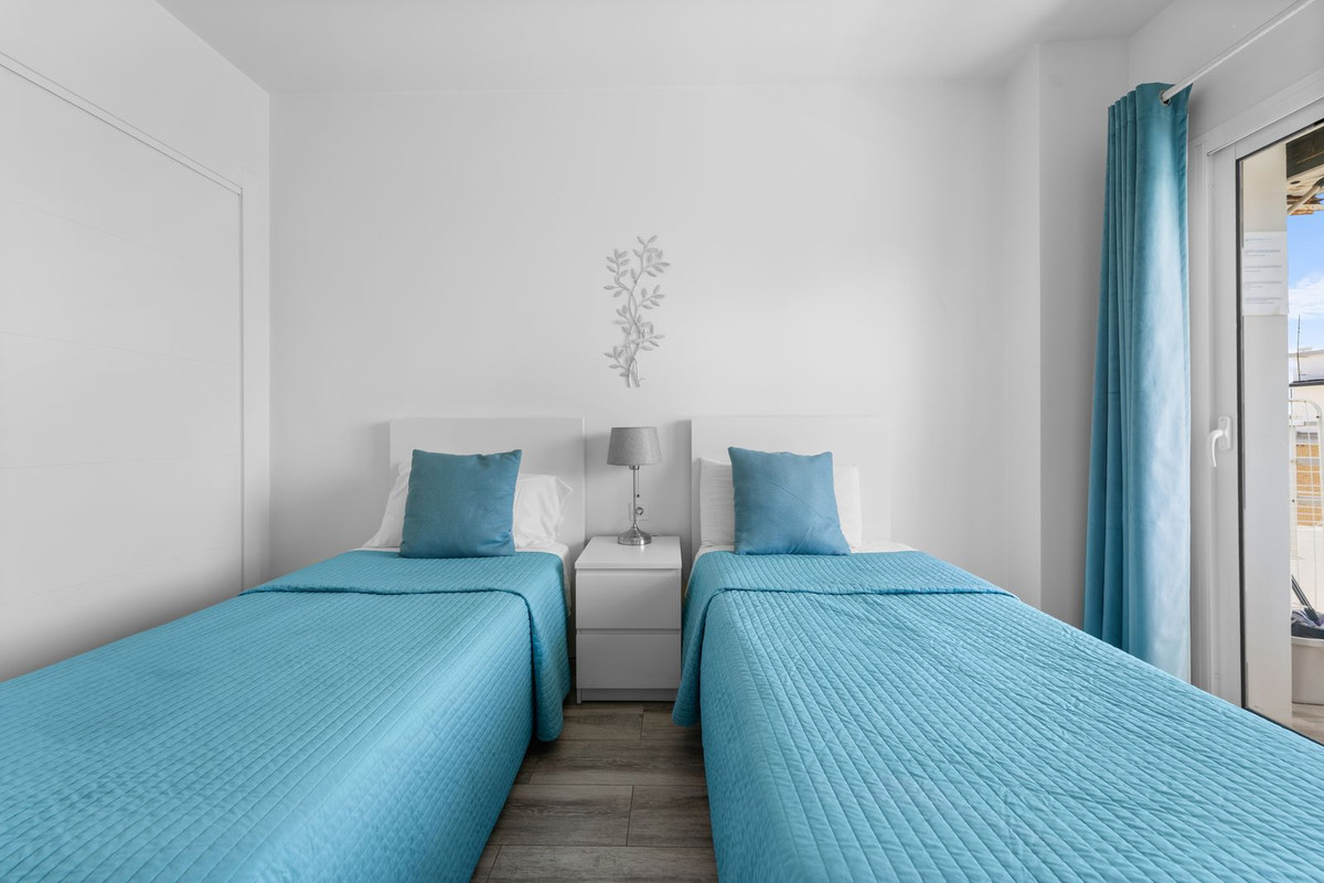 1 Bed Apartment for sale in Fuengirola Costa Del Sol, Málaga, Spain
