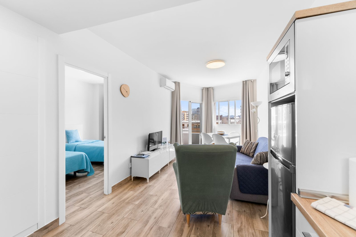 1 Bed Apartment for sale in Fuengirola Costa Del Sol, Málaga, Spain