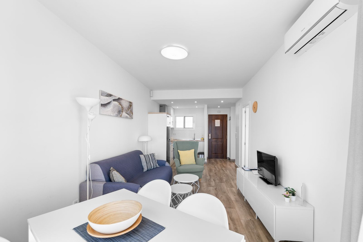 1 Bed Apartment for sale in Fuengirola Costa Del Sol, Málaga, Spain