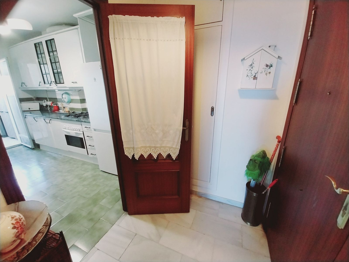 Se vende Apartamento en Planta Última de 2 dormitorios en Costa Del Sol, Málaga, España