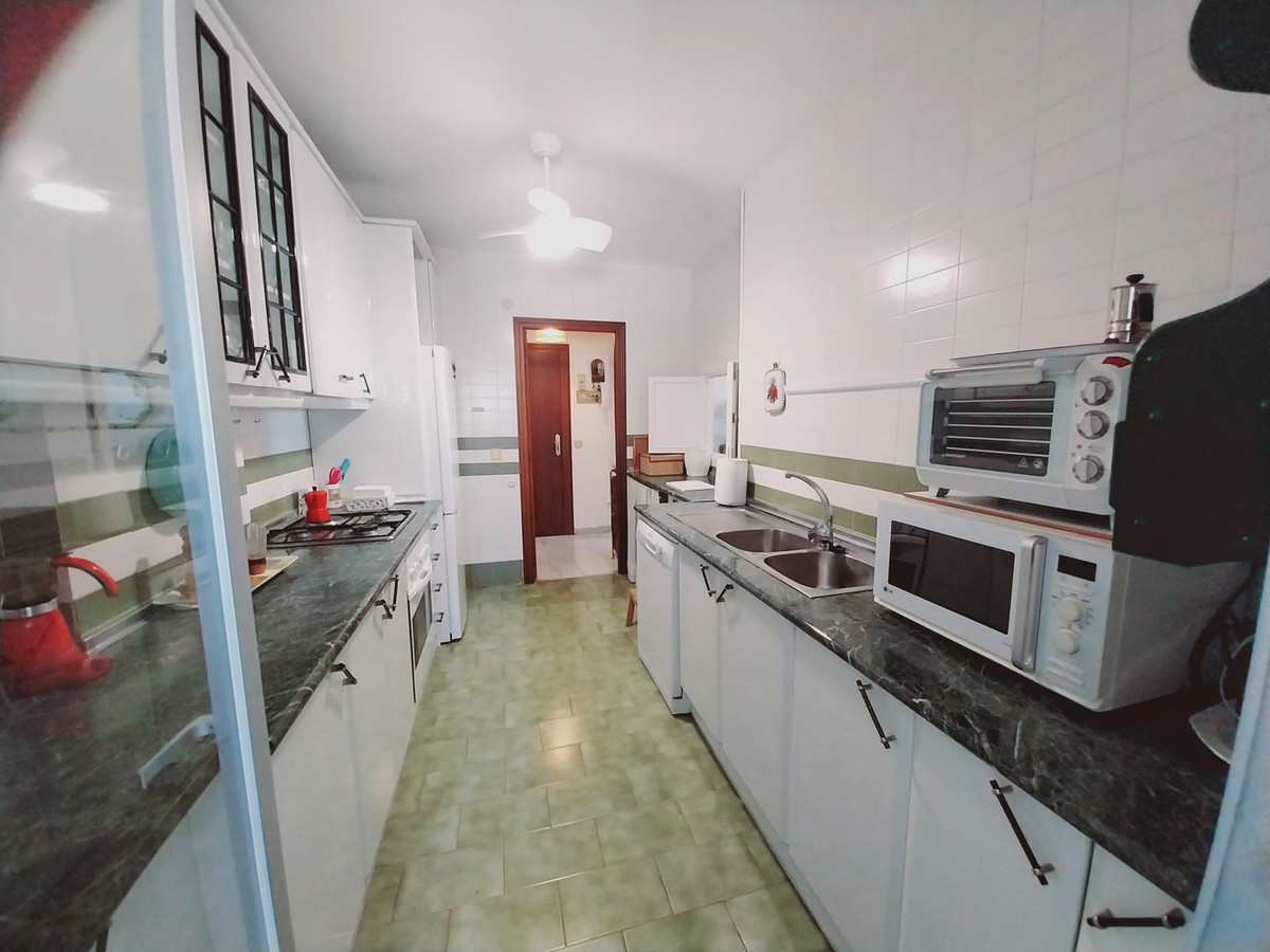 Se vende Apartamento en Planta Última de 2 dormitorios en Costa Del Sol, Málaga, España