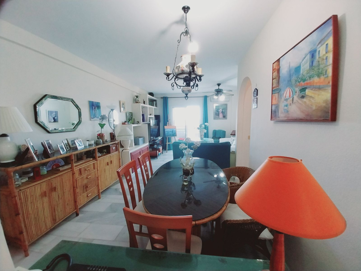 Se vende Apartamento en Planta Última de 2 dormitorios en Costa Del Sol, Málaga, España