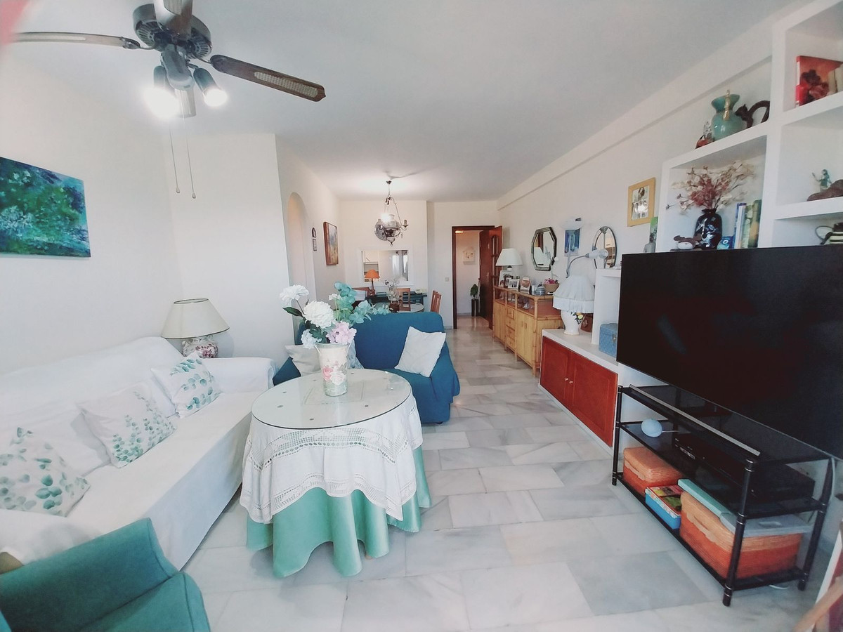 Se vende Apartamento en Planta Última de 2 dormitorios en Costa Del Sol, Málaga, España