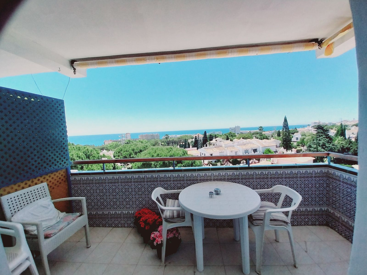 Se vende Apartamento en Planta Última de 2 dormitorios en Costa Del Sol, Málaga, España