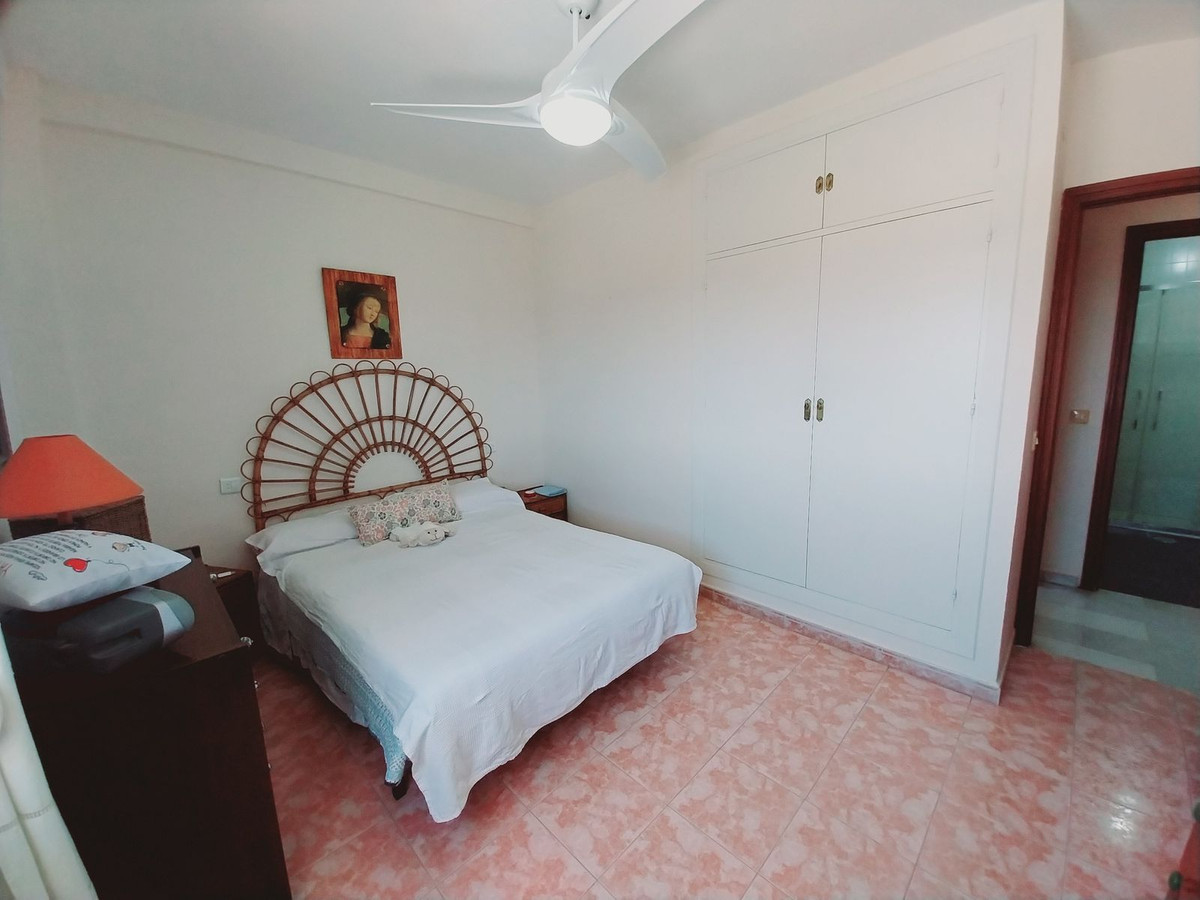 Se vende Apartamento en Planta Última de 2 dormitorios en Costa Del Sol, Málaga, España