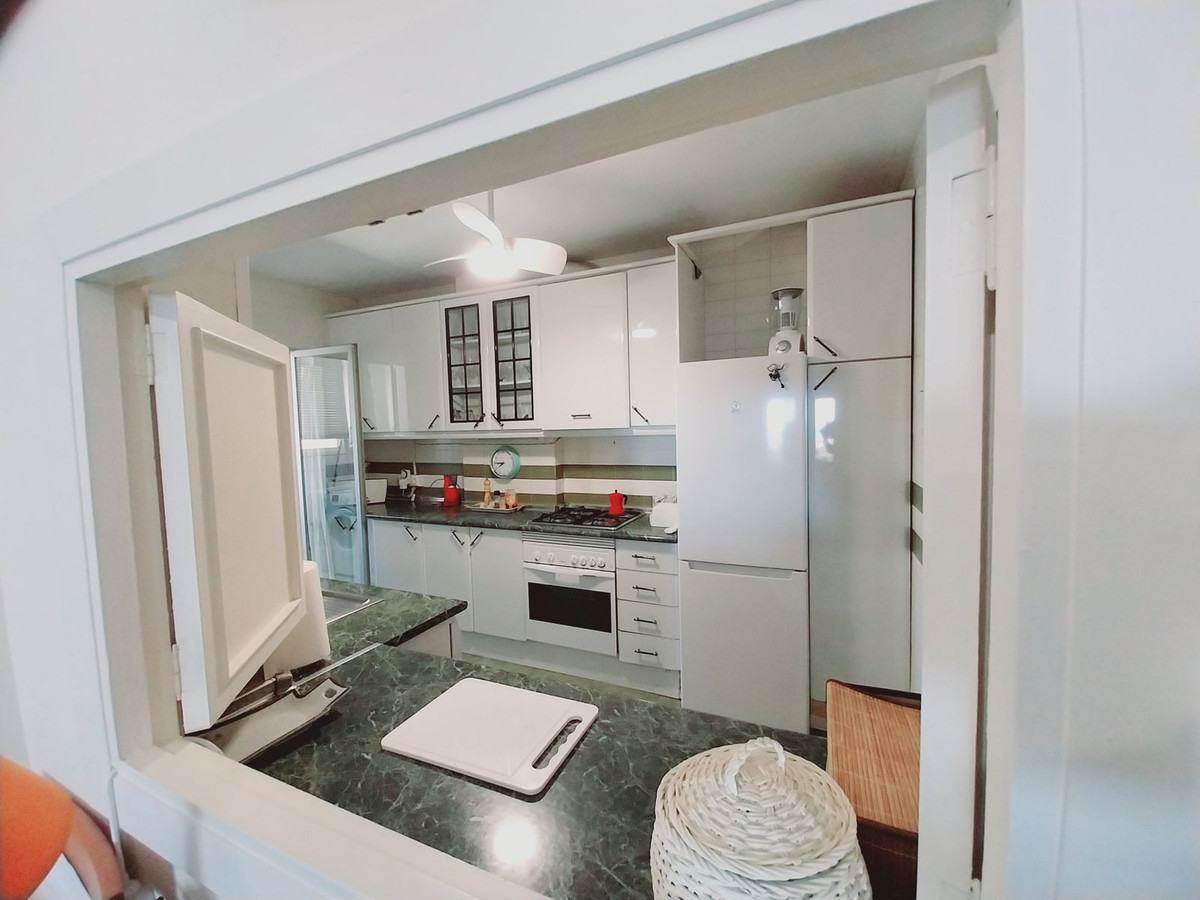 Se vende Apartamento en Planta Última de 2 dormitorios en Costa Del Sol, Málaga, España