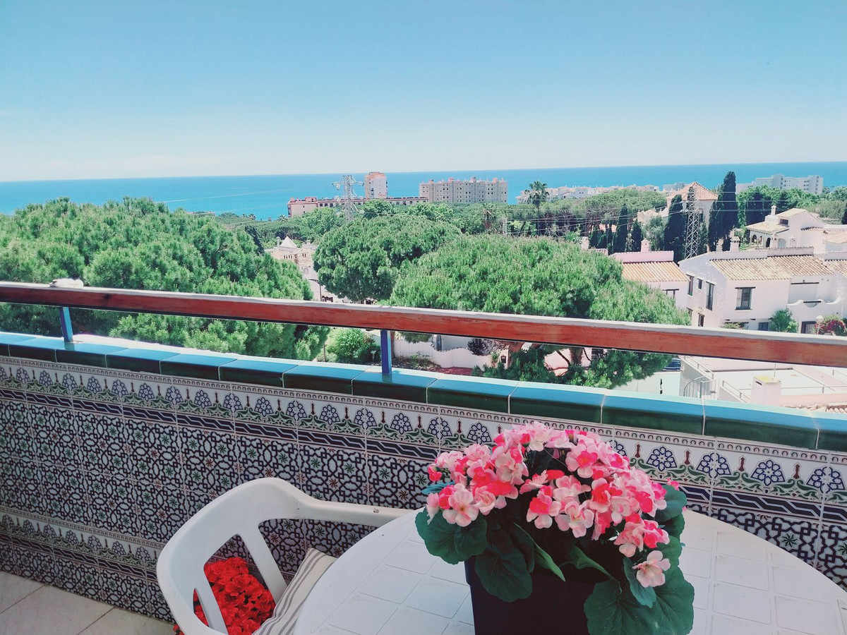 Se vende Apartamento en Planta Última de 2 dormitorios en Costa Del Sol, Málaga, España