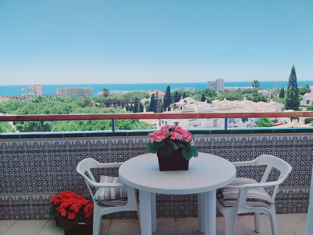 Se vende Apartamento en Planta Última de 2 dormitorios en Costa Del Sol, Málaga, España