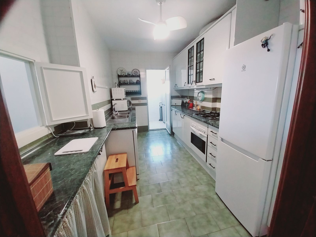 Se vende Apartamento en Planta Última de 2 dormitorios en Costa Del Sol, Málaga, España