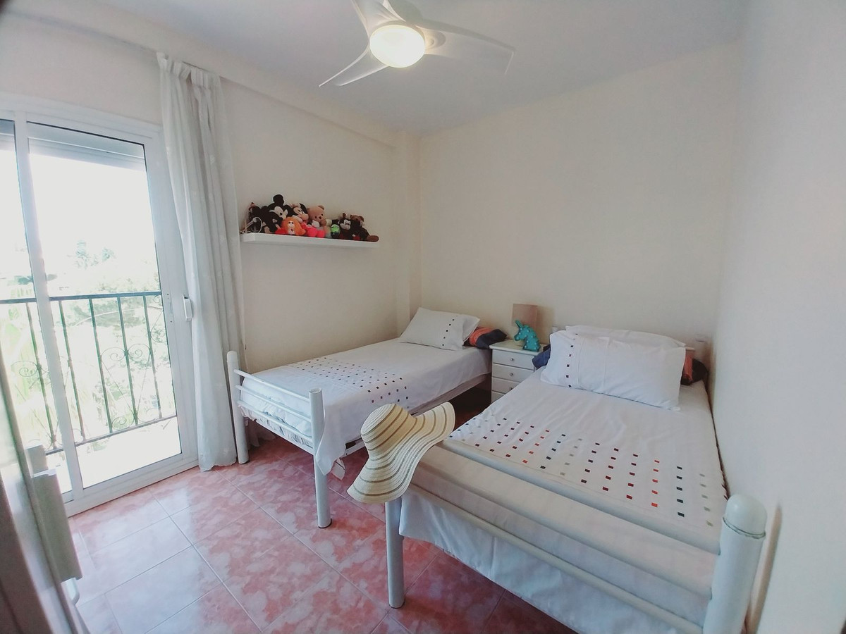 Se vende Apartamento en Planta Última de 2 dormitorios en Costa Del Sol, Málaga, España