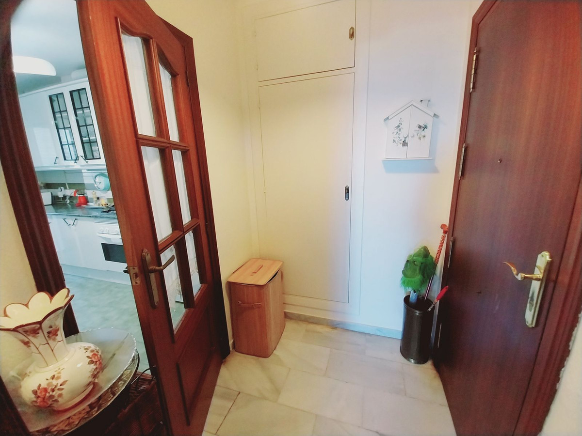 Se vende Apartamento en Planta Última de 2 dormitorios en Costa Del Sol, Málaga, España