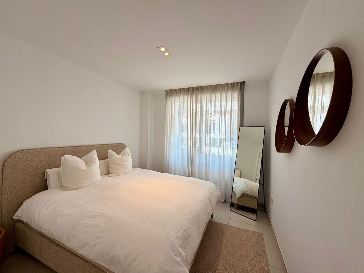 2 Bed Apartment for sale in Elviria Costa Del Sol, Málaga, Spain
