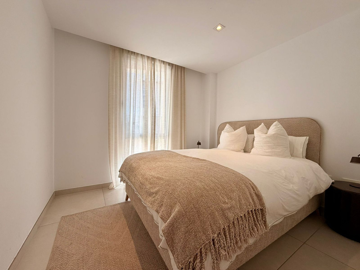 2 Bed Apartment for sale in Elviria Costa Del Sol, Málaga, Spain