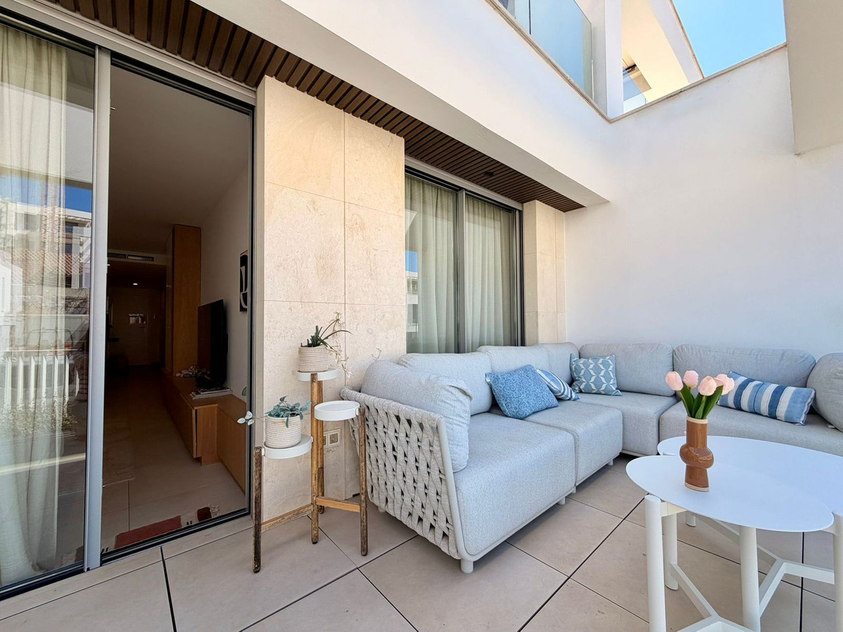2 Bed Apartment for sale in Elviria Costa Del Sol, Málaga, Spain