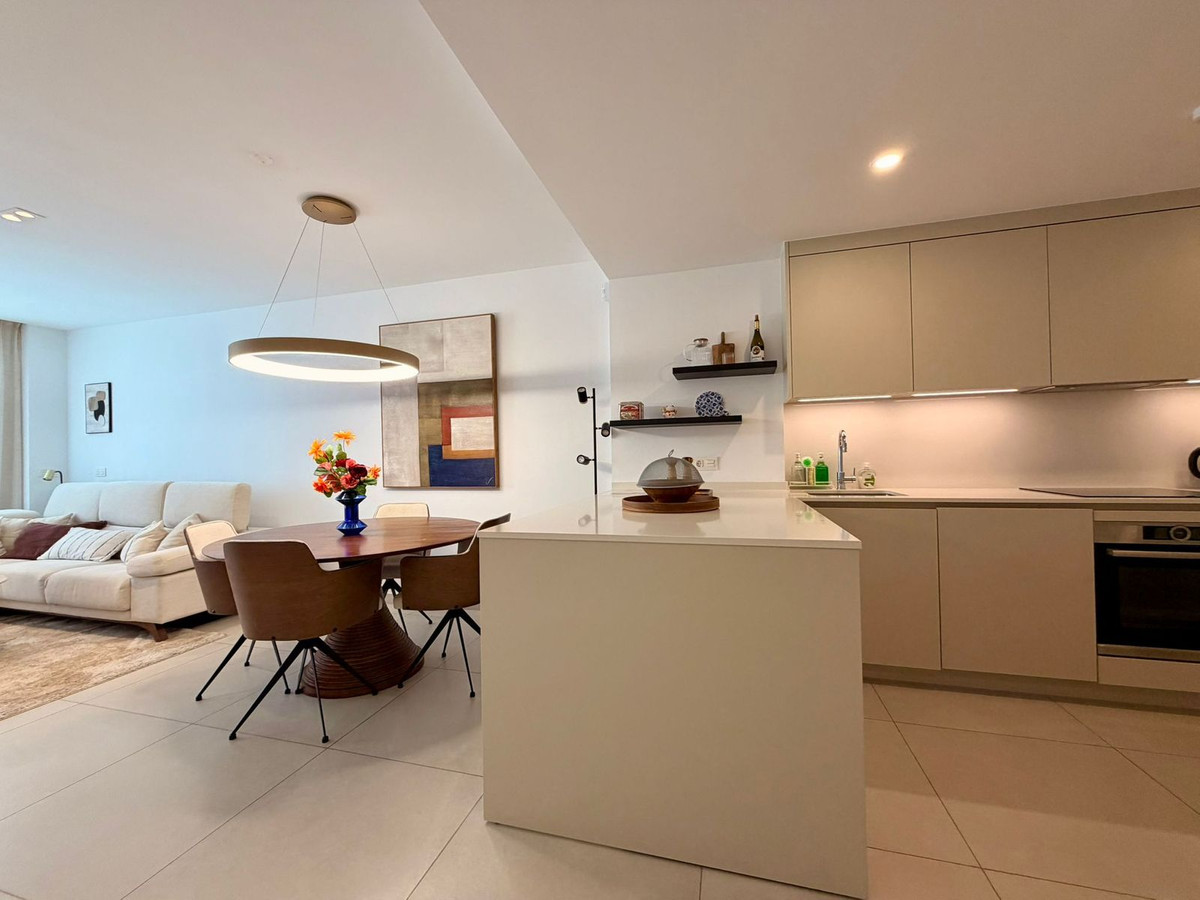 2 Bed Apartment for sale in Elviria Costa Del Sol, Málaga, Spain