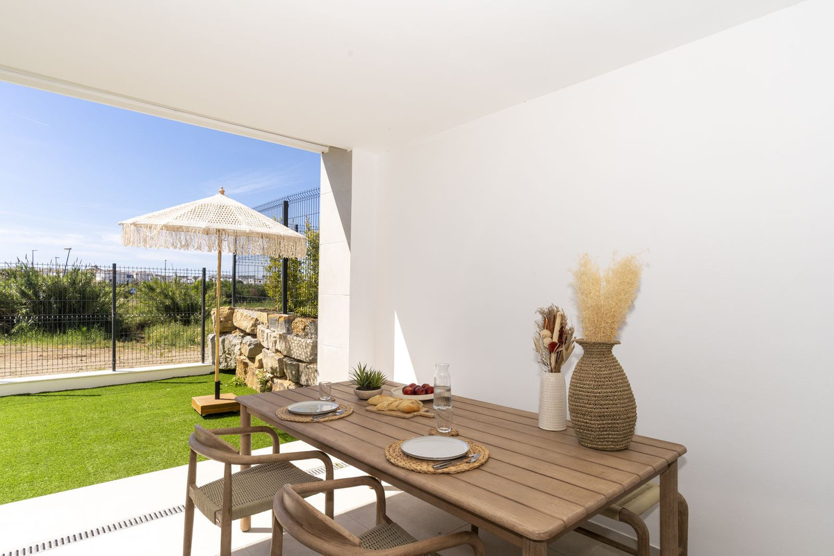 3 Bed Apartment for sale in Estepona Costa Del Sol, Málaga, Spain
