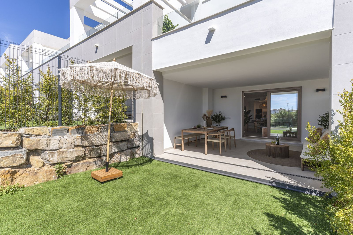 3 Bed Apartment for sale in Estepona Costa Del Sol, Málaga, Spain