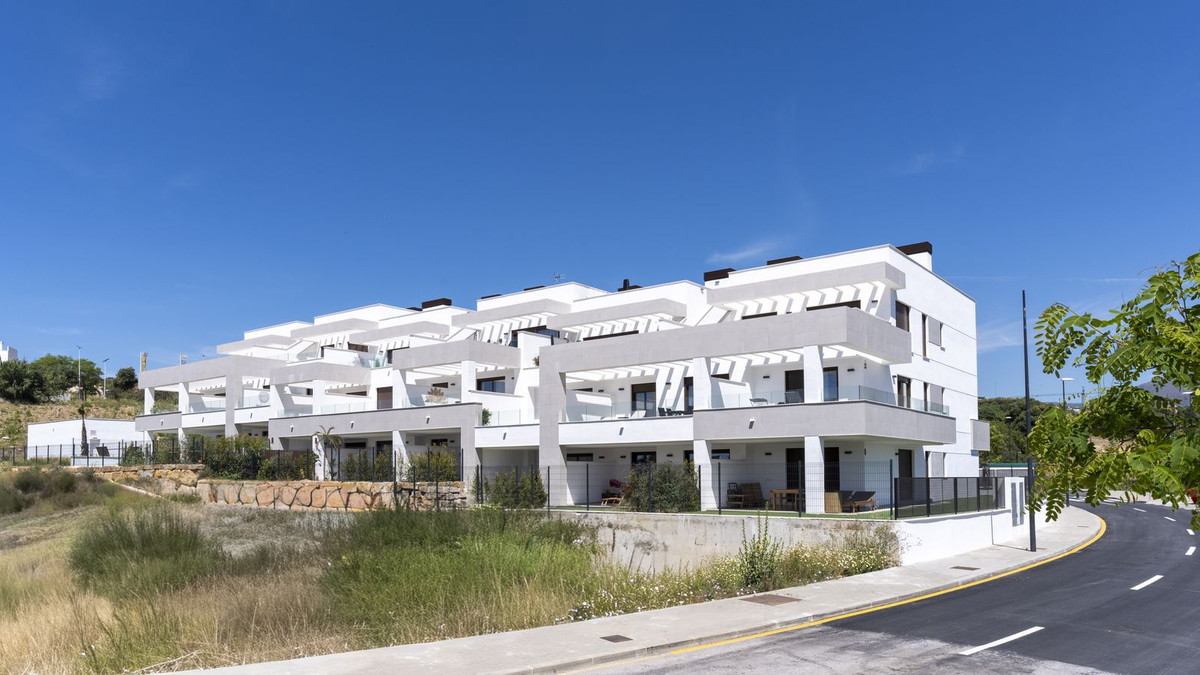 3 Bed Apartment for sale in Estepona Costa Del Sol, Málaga, Spain