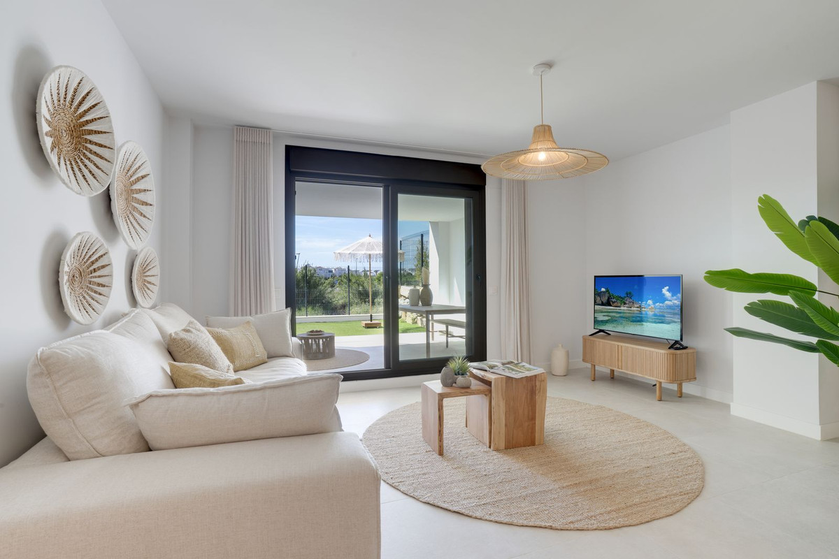 3 Bed Apartment for sale in Estepona Costa Del Sol, Málaga, Spain