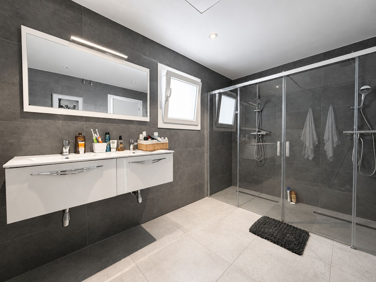 4 Bed Townhouse for sale in La Cala De Mijas Costa Del Sol, Málaga, Spain