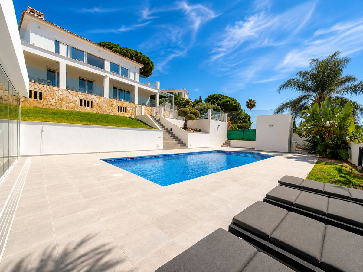 4 Bed Townhouse for sale in La Cala De Mijas Costa Del Sol, Málaga, Spain
