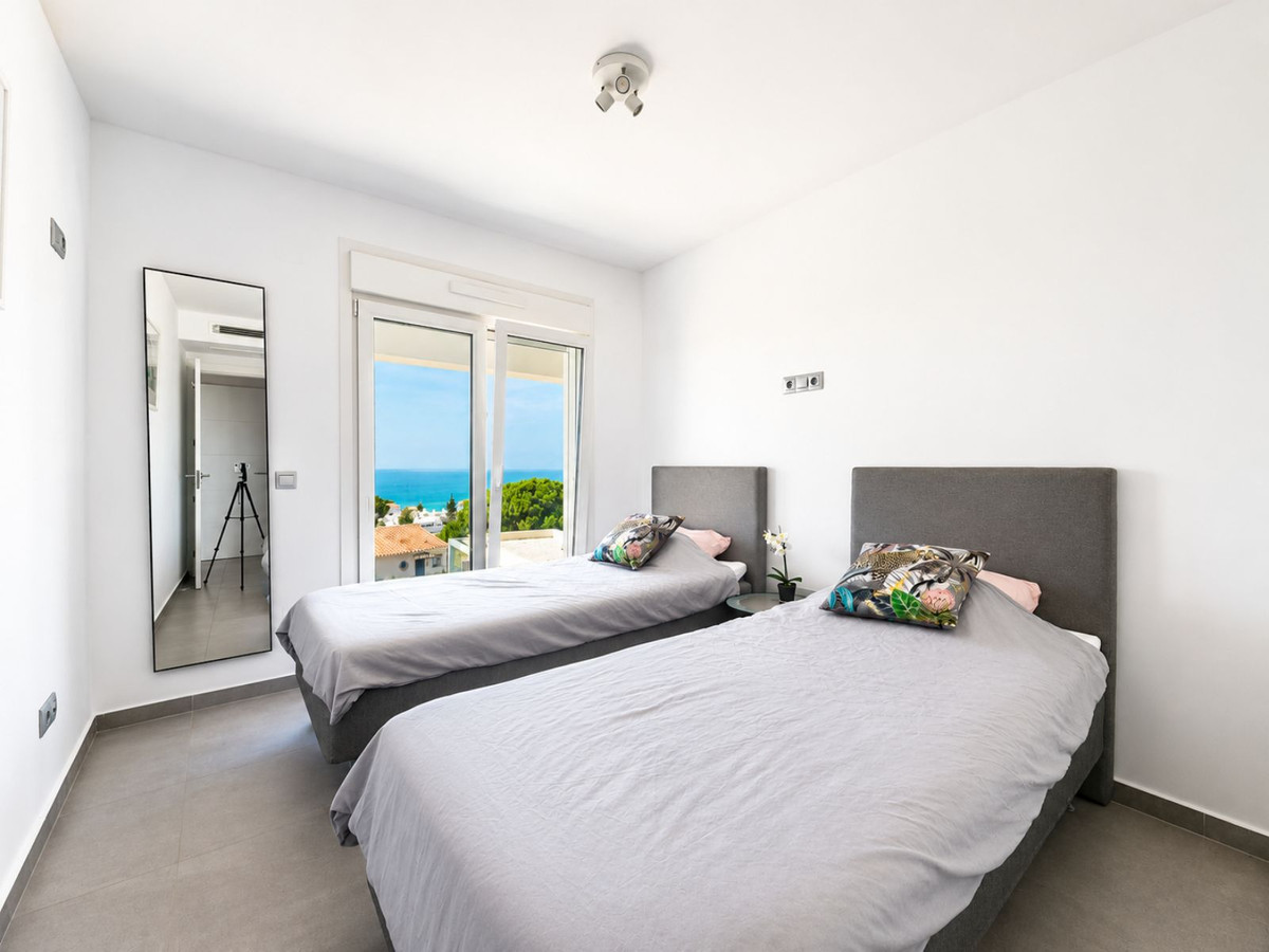 4 Bed Townhouse for sale in La Cala De Mijas Costa Del Sol, Málaga, Spain