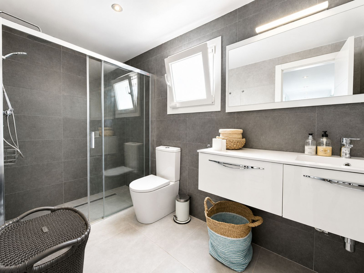 4 Bed Townhouse for sale in La Cala De Mijas Costa Del Sol, Málaga, Spain