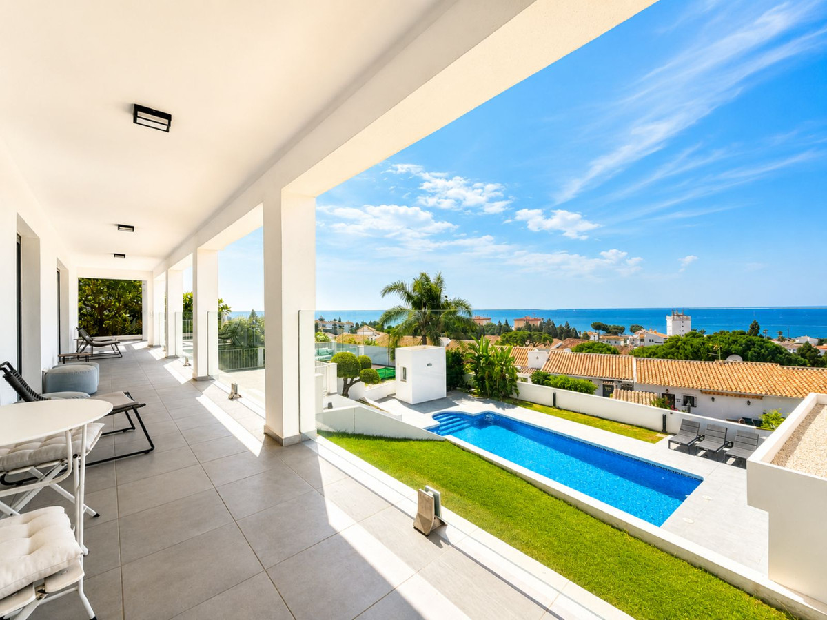 4 Bed Townhouse for sale in La Cala De Mijas Costa Del Sol, Málaga, Spain
