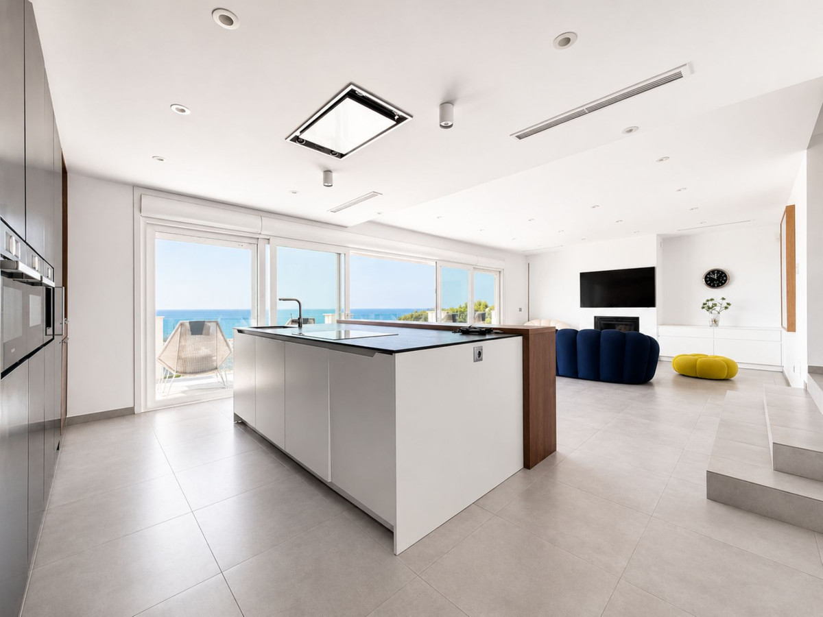 4 Bed Townhouse for sale in La Cala De Mijas Costa Del Sol, Málaga, Spain