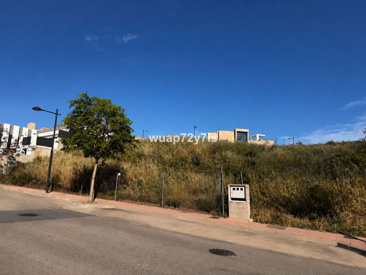 Plots for sale in Valle Romano Costa Del Sol, Málaga, Spain