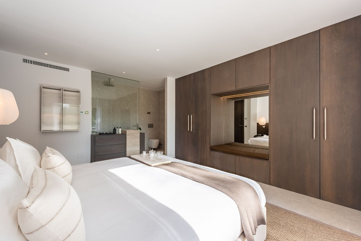 3 Bed Apartment for sale in Nueva Andalucía Costa Del Sol, Málaga, Spain