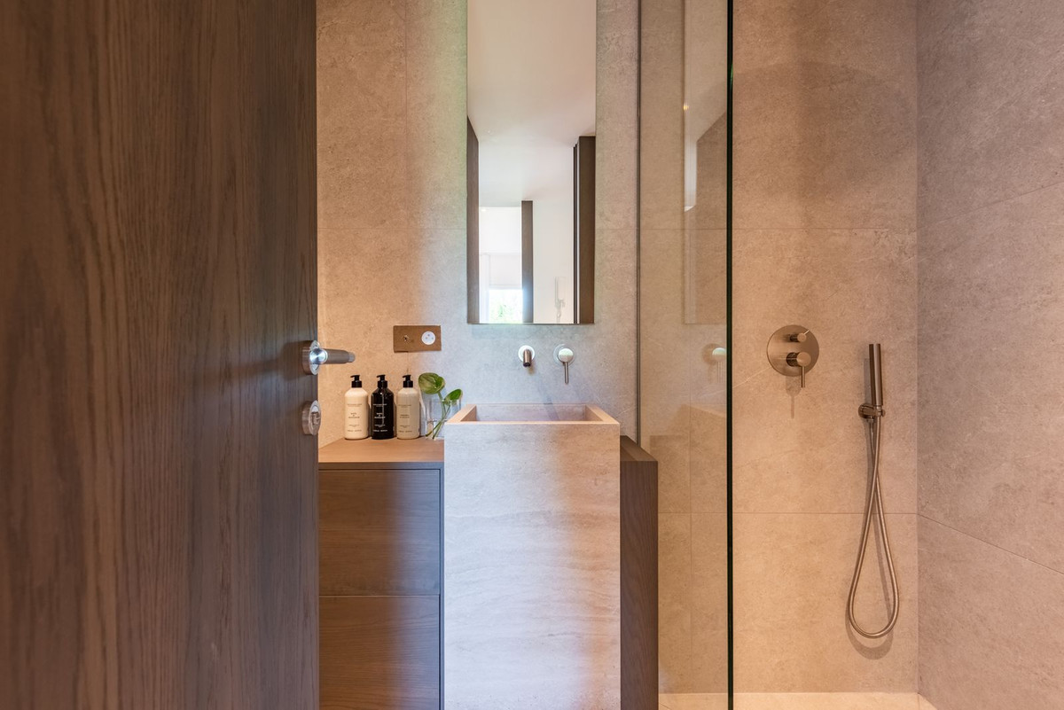 3 Bed Apartment for sale in Nueva Andalucía Costa Del Sol, Málaga, Spain