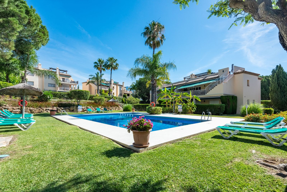 3 Bed Apartment for sale in Nueva Andalucía Costa Del Sol, Málaga, Spain