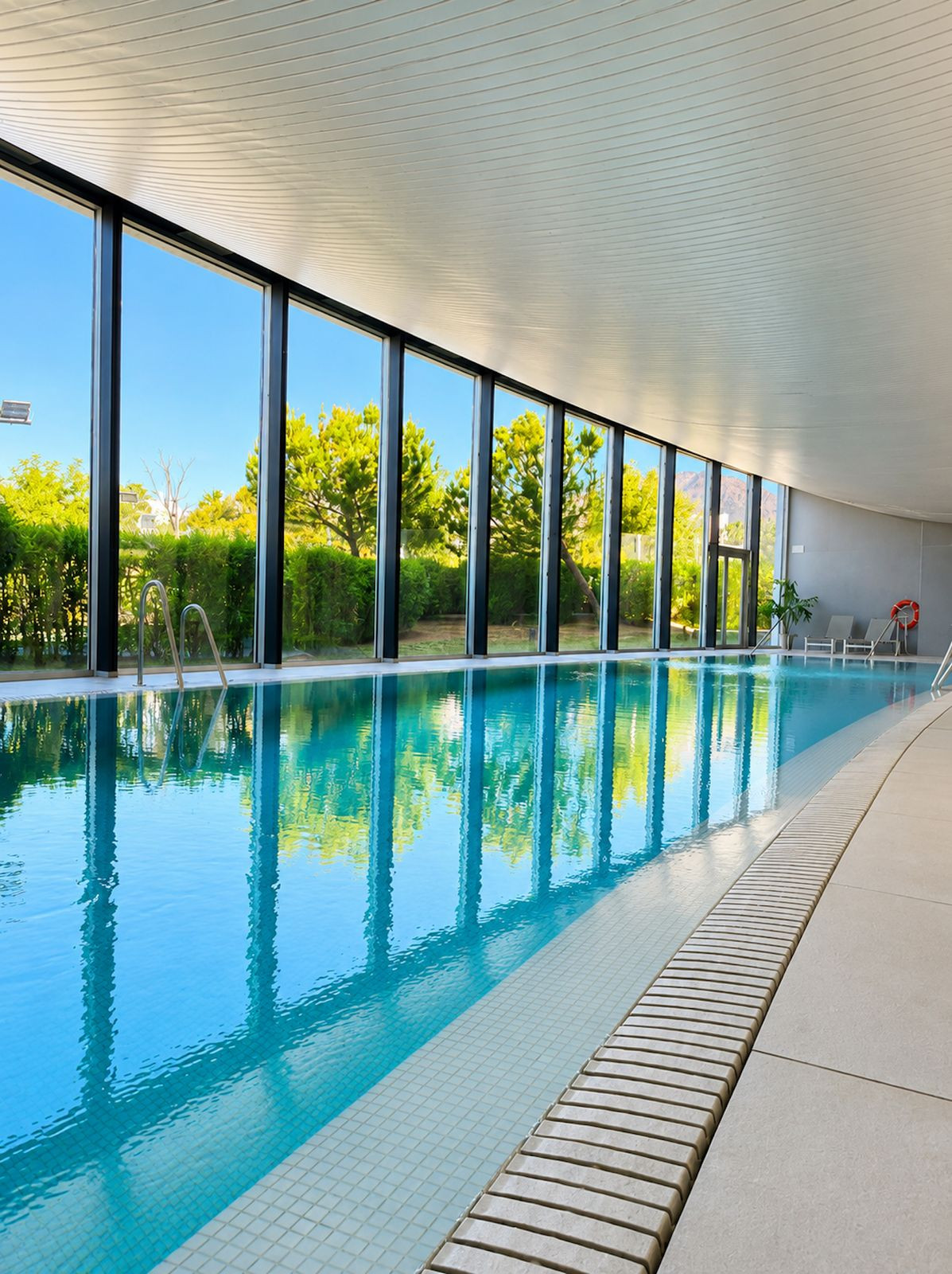 4 Bed Apartment for sale in Estepona Costa Del Sol, Málaga, Spain